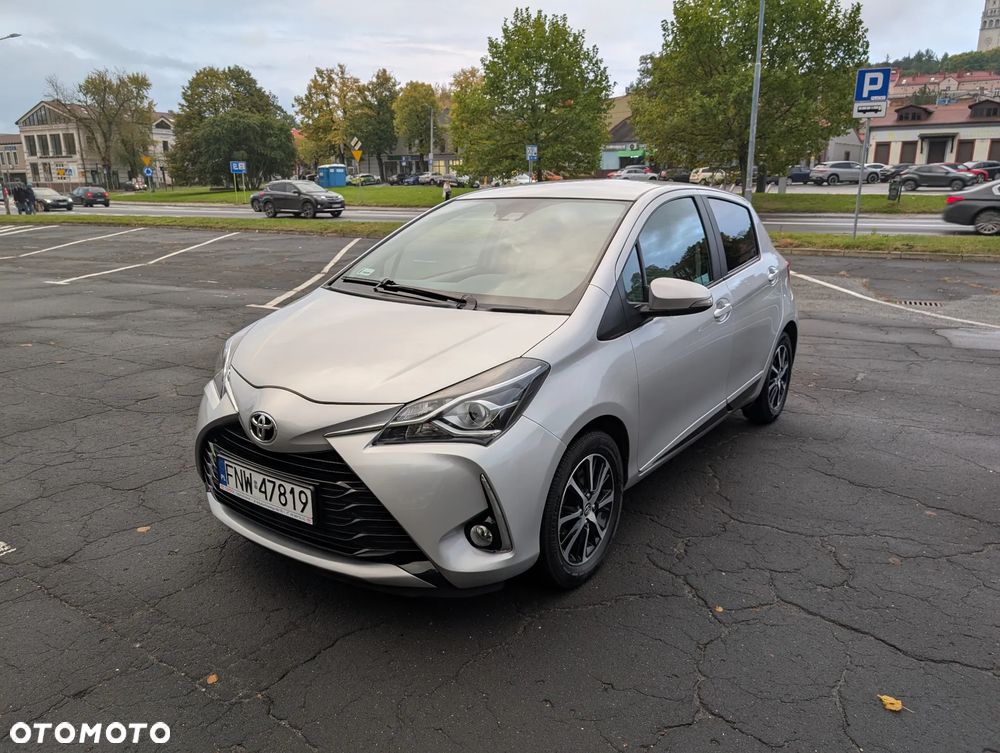 Toyota Yaris 1.5 Premium - 6