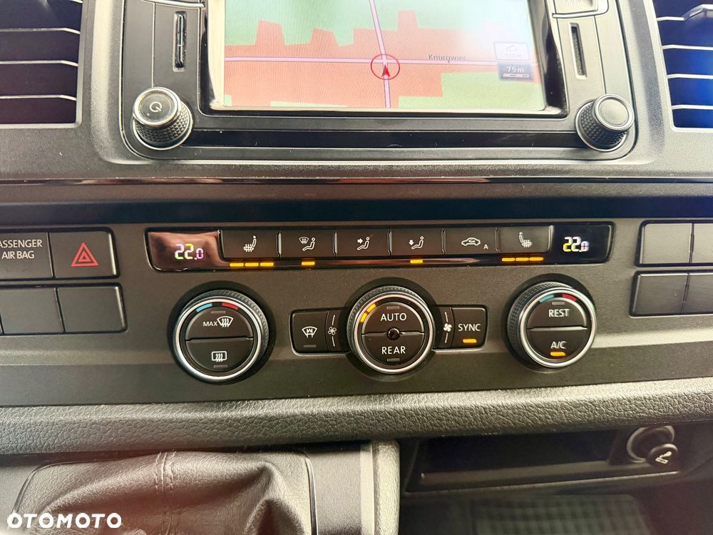 Volkswagen Caravelle 2.0 TDI L2 Highline - 25