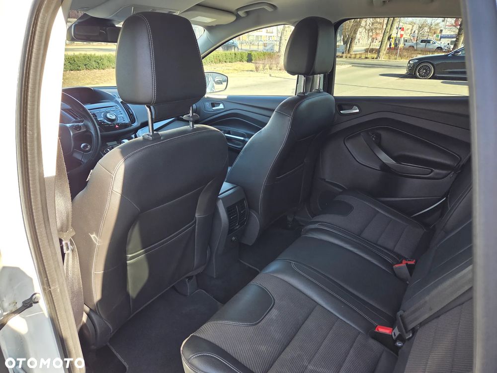 Ford Kuga 2.0 TDCi 4WD Titanium Plus - 9