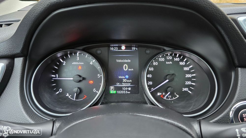 Nissan Qashqai 1.6 dCi Tekna Xtronic - 18