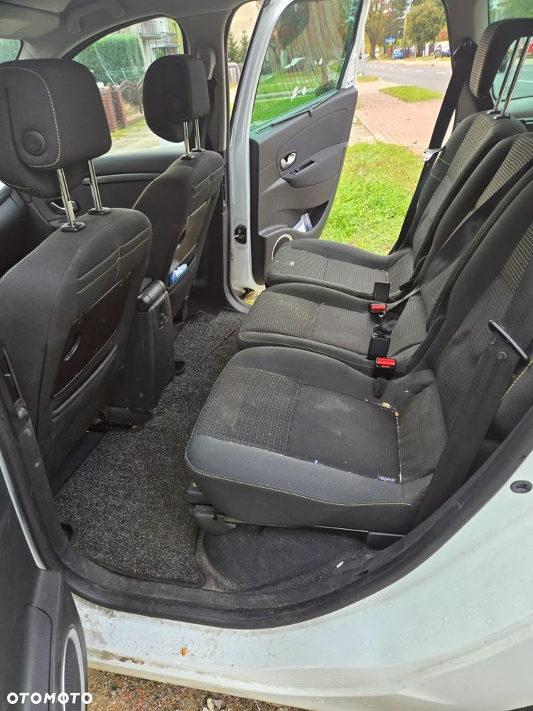 Renault Grand Scenic 2.0 16V 140 CVT Dynamique - 4