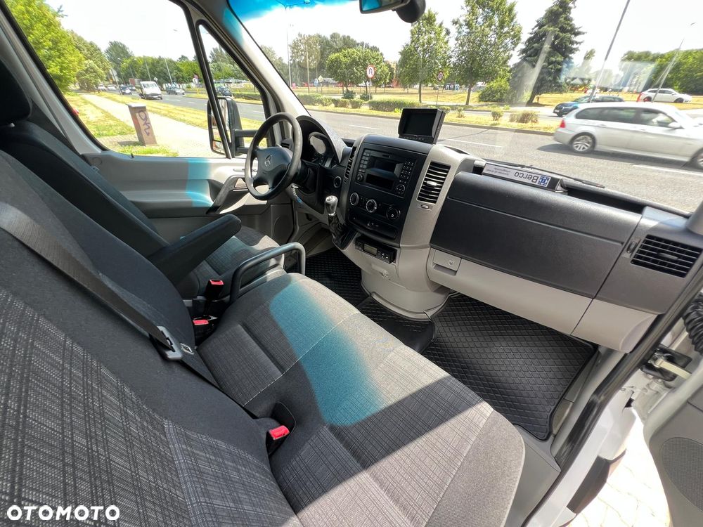 Mercedes-Benz SPRINTER 319 CDI 3,0 V6 AUTOMAT KONTENER CHŁODNIA MITSUBISHI WINDA - 38