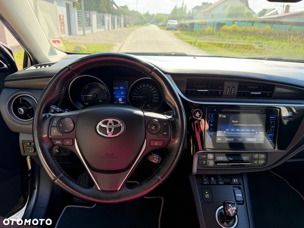 Toyota Auris - 15