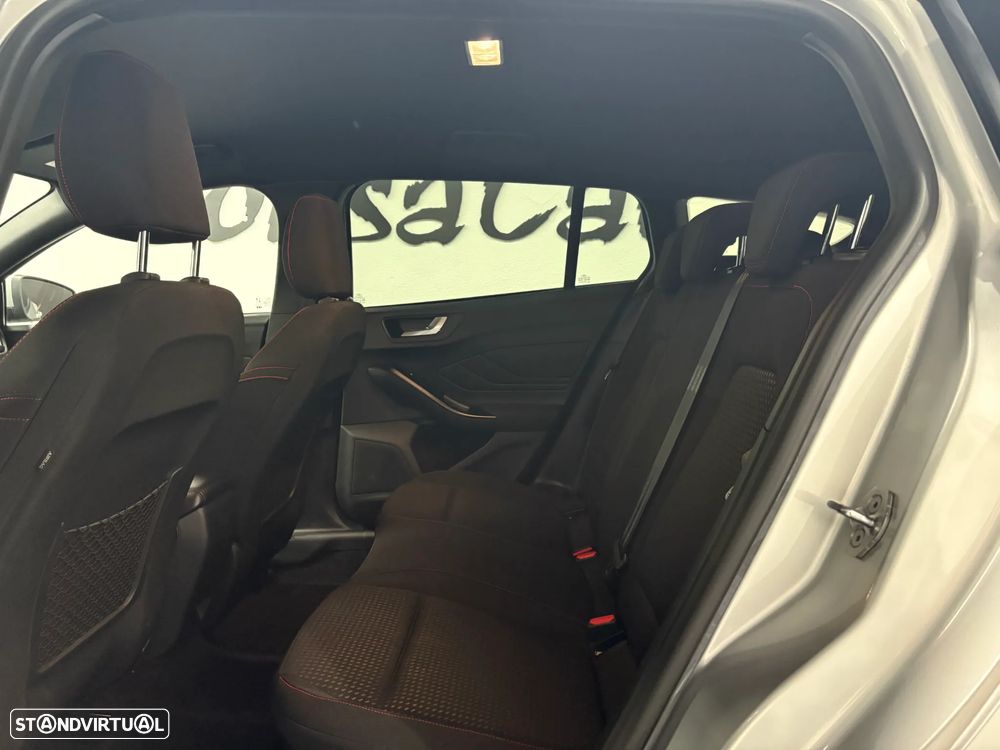 Ford Focus SW 1.0 EcoBoost S&S ST-LINE DESIGN - 8