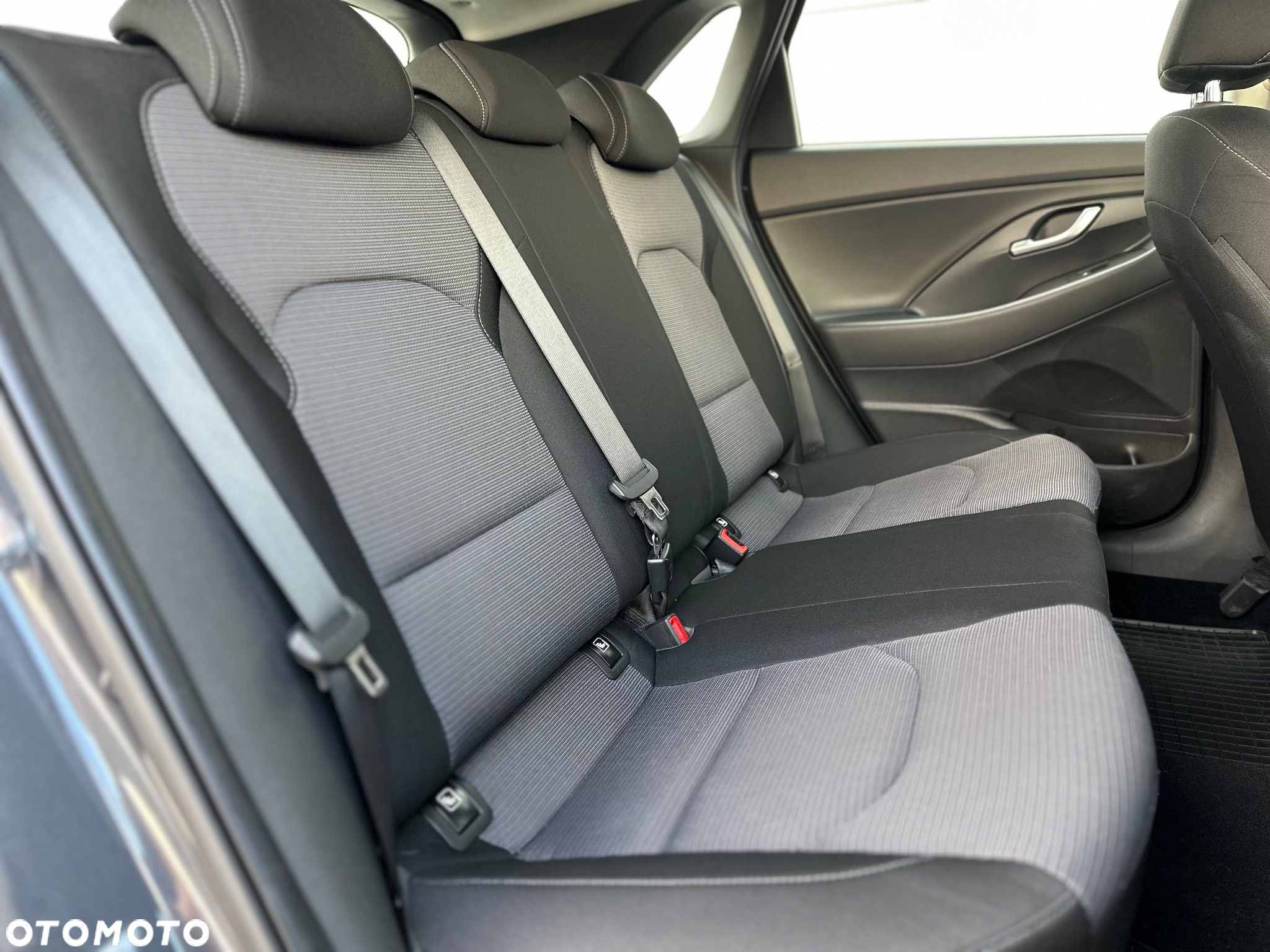 Hyundai i30 1.5 DPI Classic + - 12