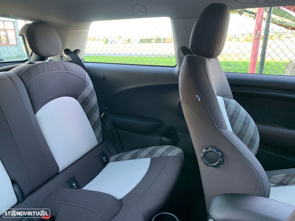 MINI 3 Portas One D - 24