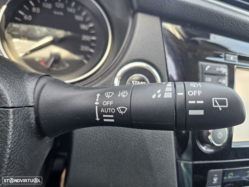 Nissan Qashqai 1.6 dCi N-Connecta 18 RS+PS - 37