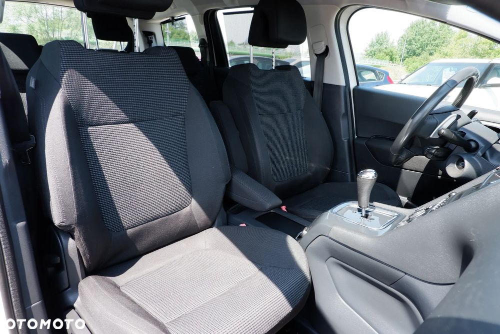 Peugeot 5008 HDI FAP 110 EGS6 Premium - 10