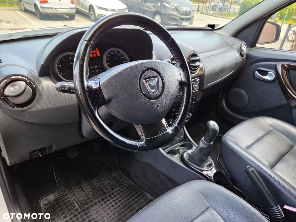 Dacia Duster 1.6 Laureate - 28