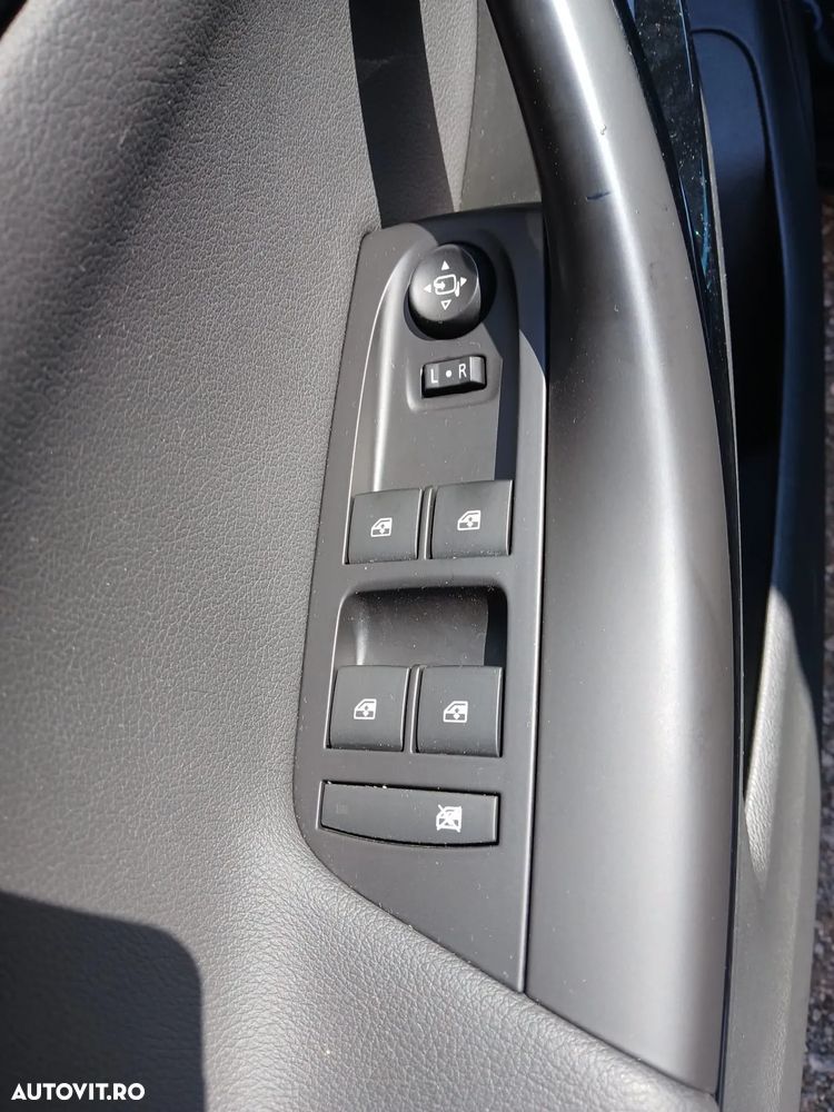 Opel Astra 1.6 CDTI ECOTEC Start/Stop Dynamic - 11