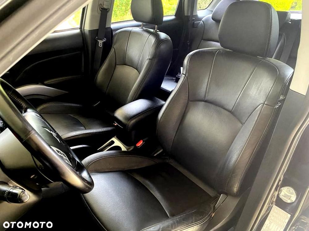 Mitsubishi Outlander 2.0 DID Instyle NAVI - 6