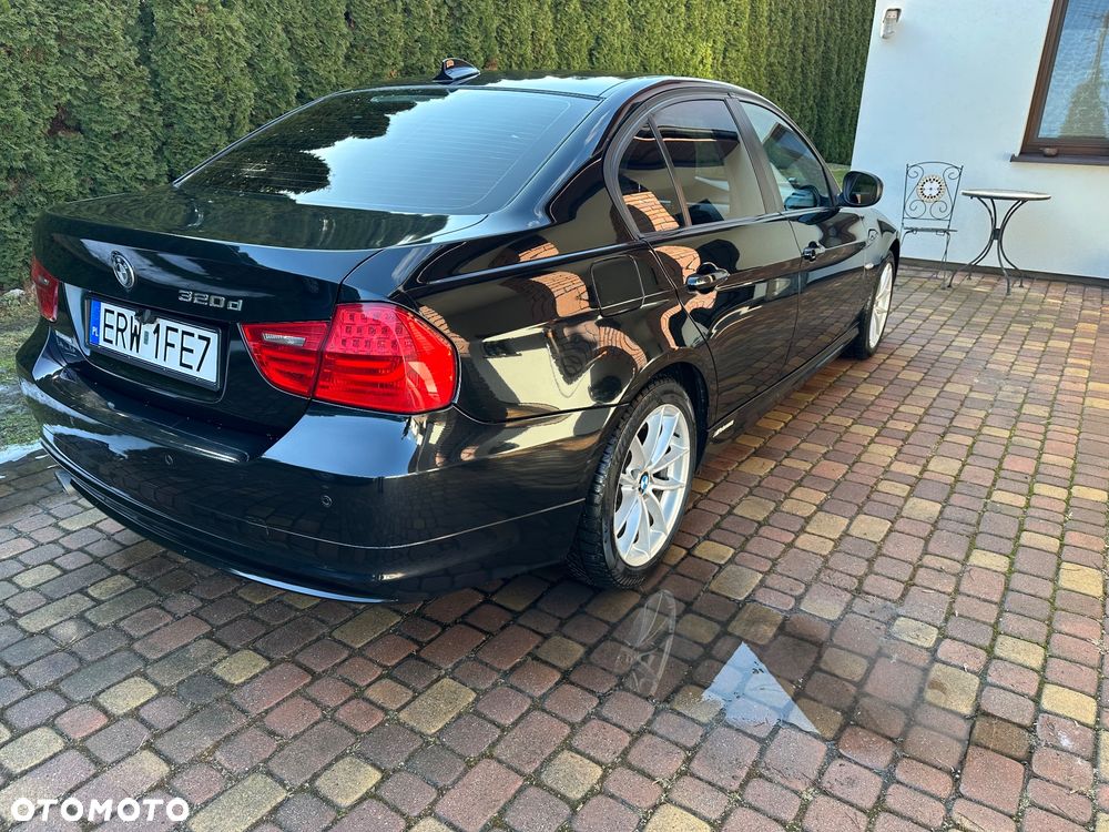 BMW Seria 3 318d DPF - 5