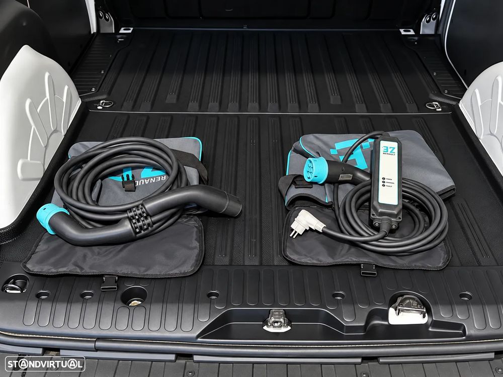 Renault KANGOO MAXI Z.E. 33 KW - IVA DEDUTIVÉL - BATERIAS PRÓPRIAS - 44