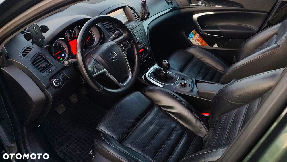 Opel Insignia 1.8 - 6