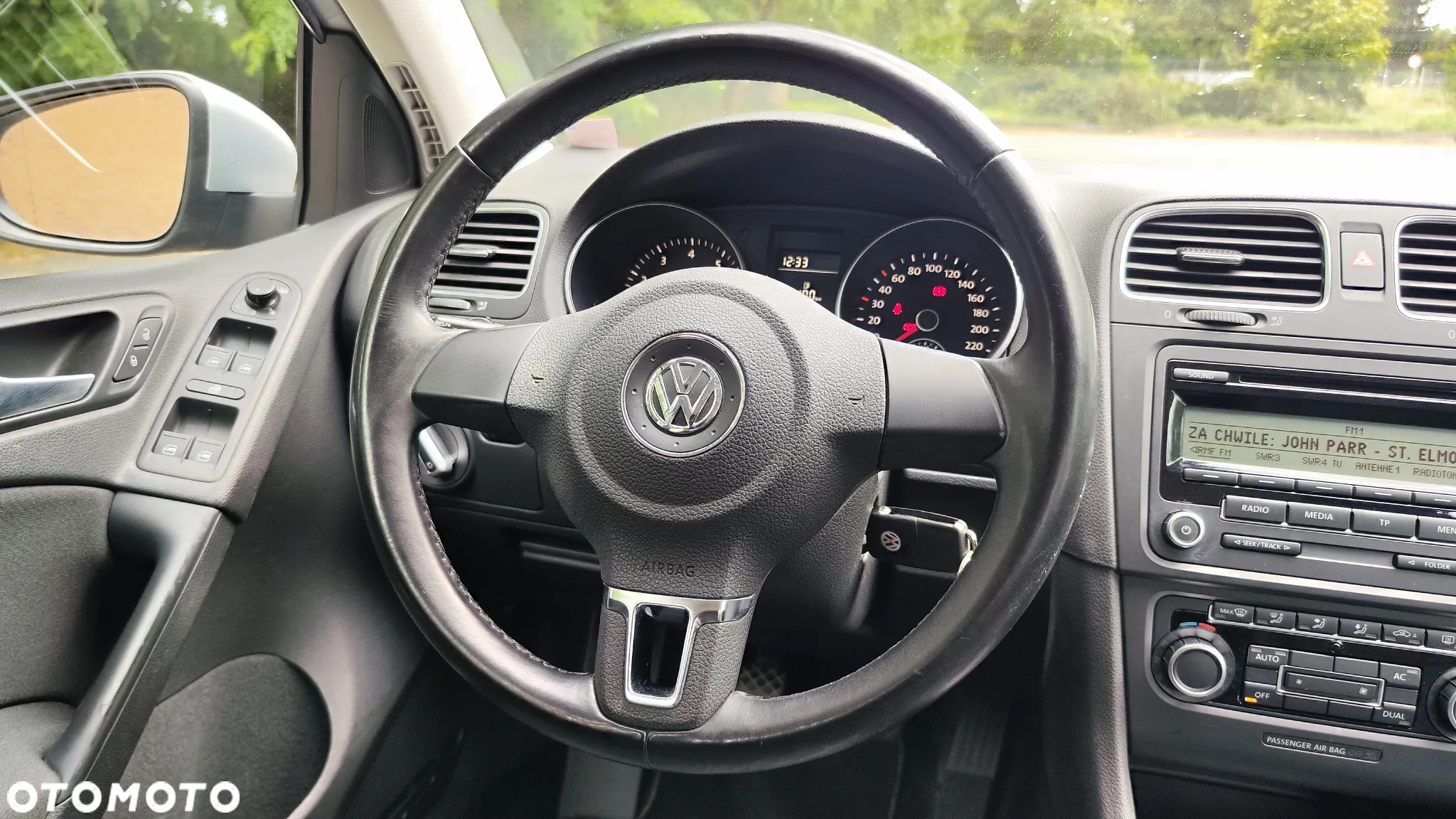 Volkswagen Golf VI 1.6 Comfortline - 26