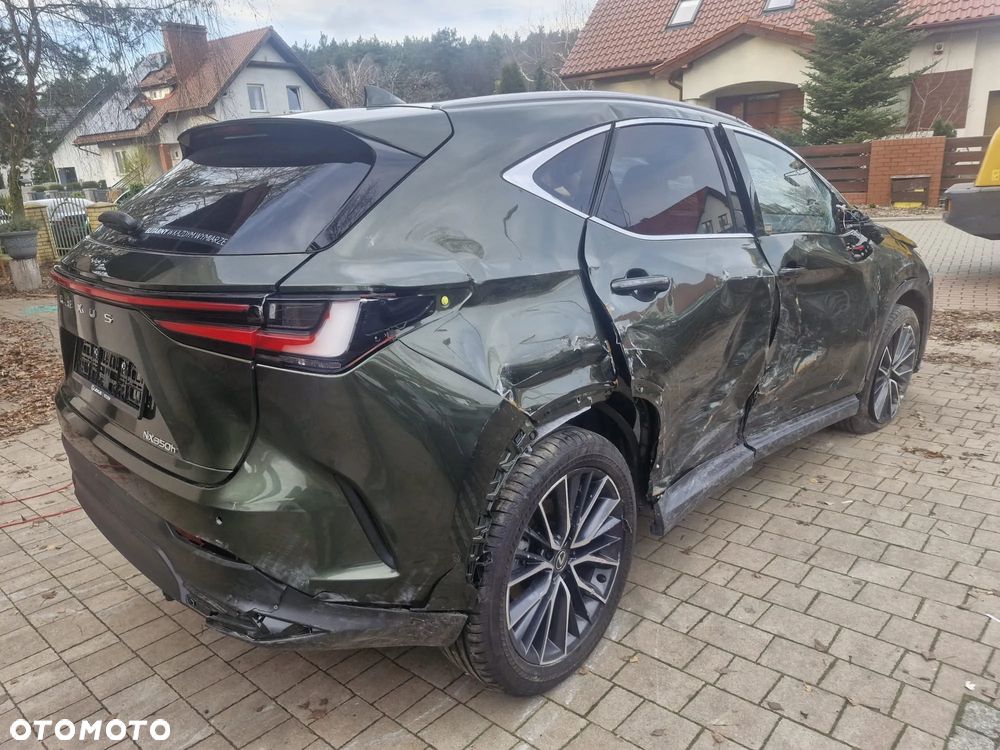 Lexus NX 350h Omotenashi AWD - 14