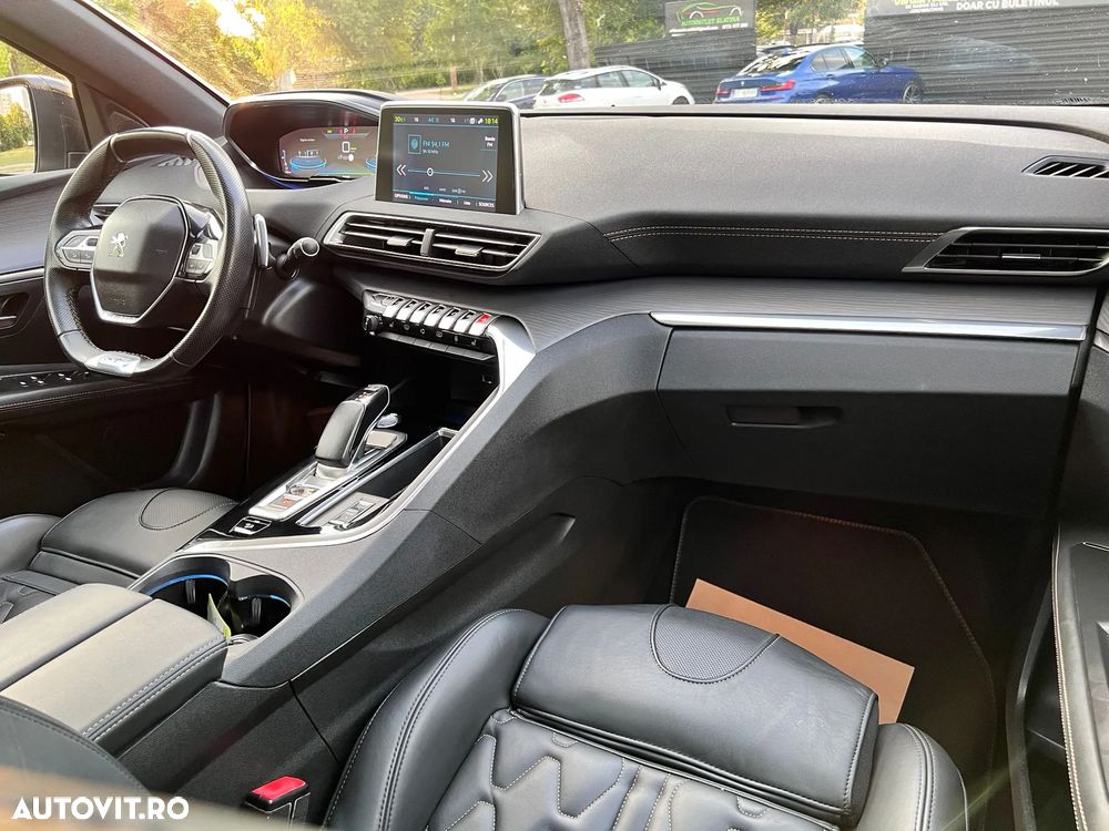 Peugeot 3008 PHEV 300 EAT8 4X4 GT - 16