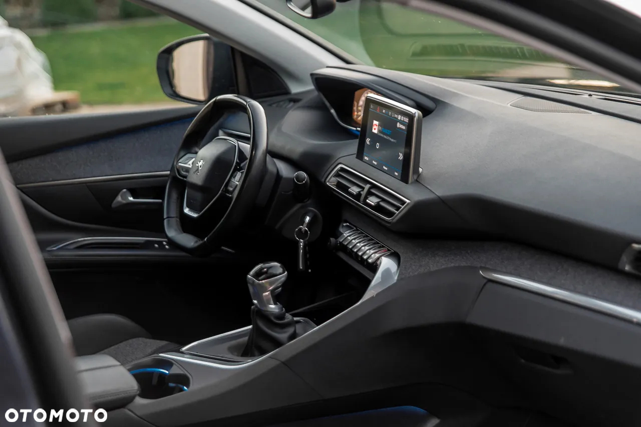 Peugeot 5008 1.2 PureTech Allure Pack S&S - 24