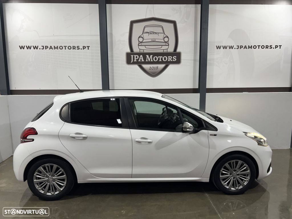 Peugeot 208 1.2 PureTech Style - 4