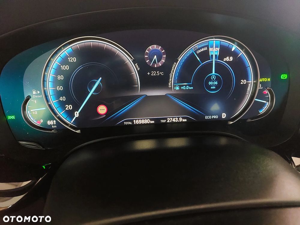 BMW Seria 5 525d Luxury Line sport - 28