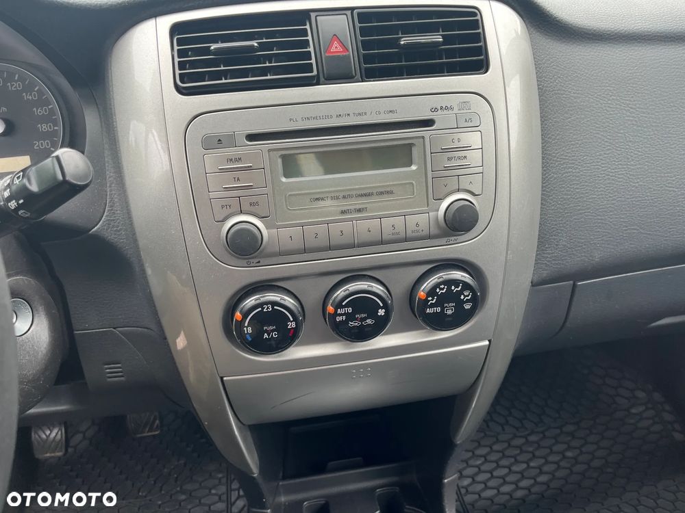 Suzuki Liana - 3
