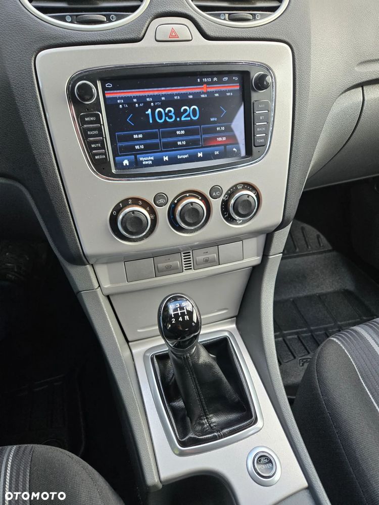 Ford Focus 2.0 16V Titanium - 16