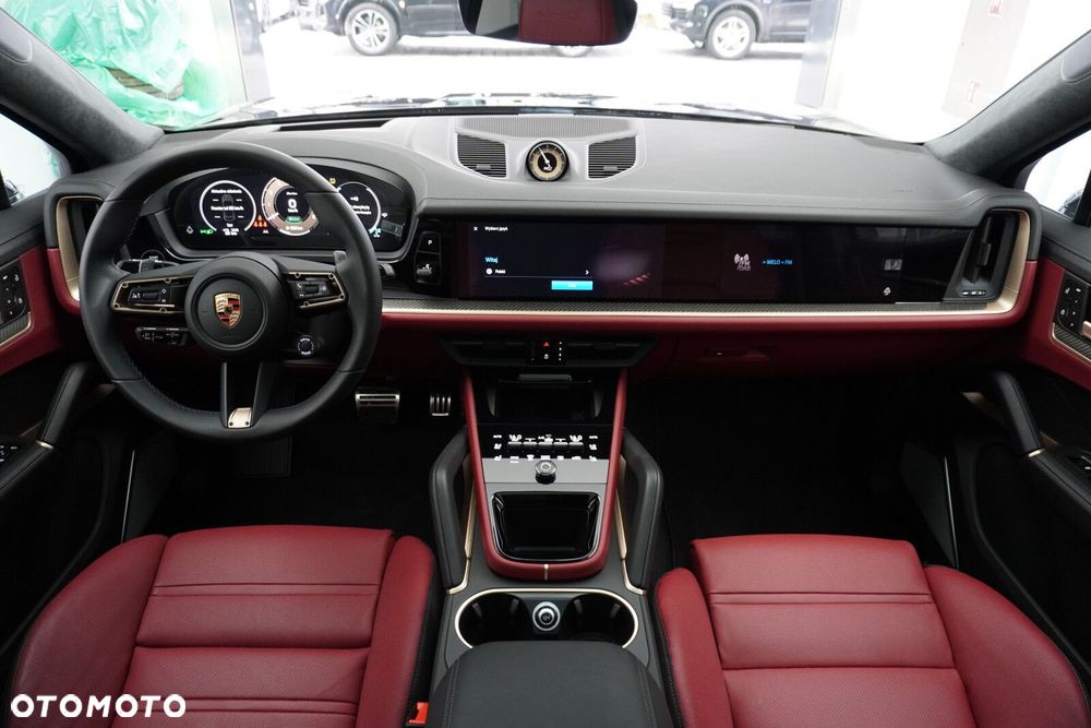 Porsche Cayenne - 34