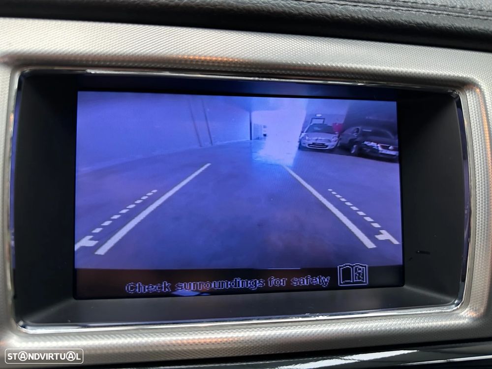 Jaguar XF 2.2 D Premium Luxury - 18