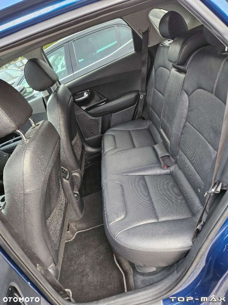 Kia Niro - 33