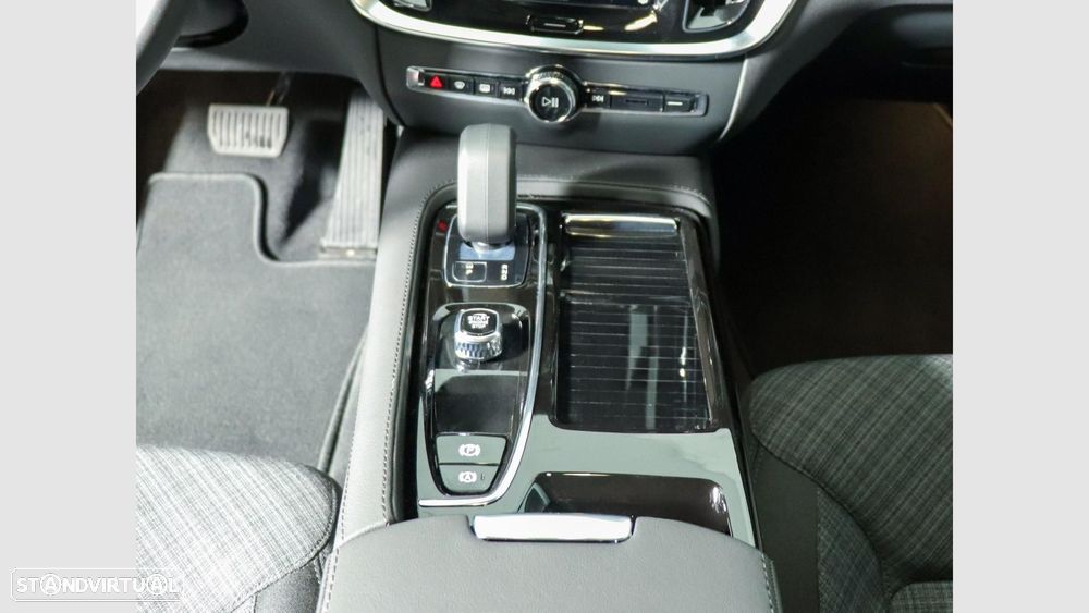 Volvo V60 2.0 T6 AWD TE Core - 15