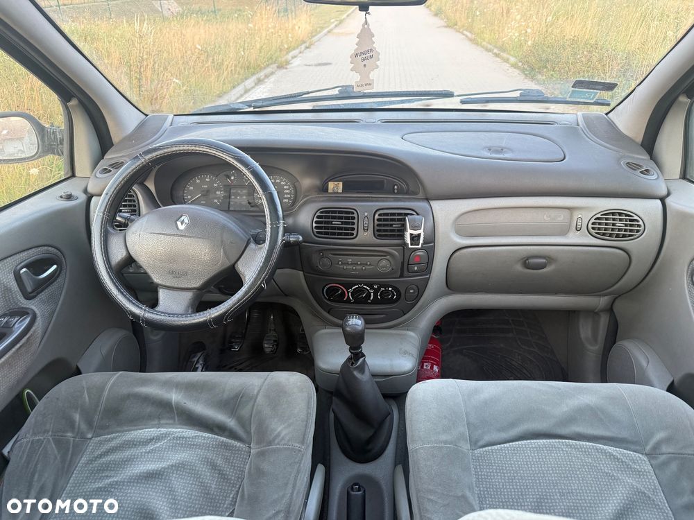 Renault Scenic 1.9 dCi Authentique - 8