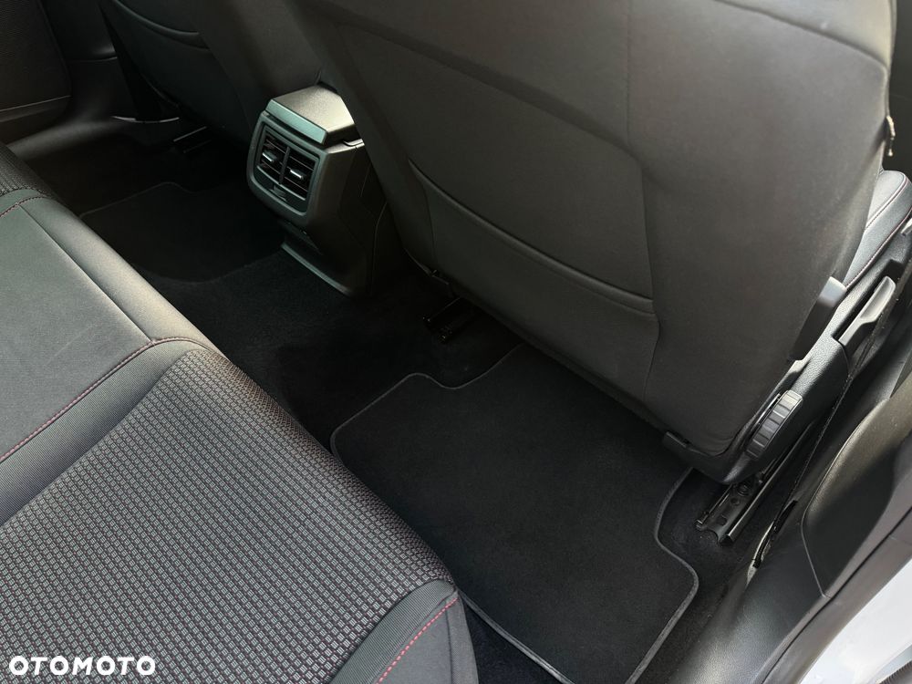 Seat Leon 2.0 TDI FR Black S&S - 26