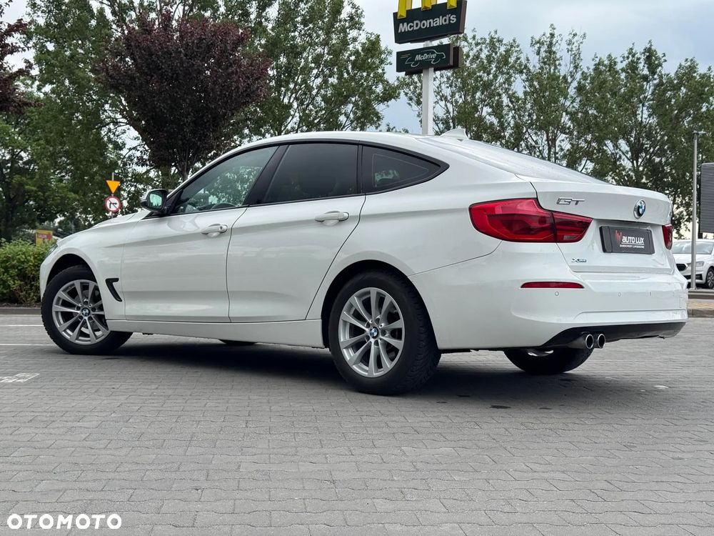 BMW 3GT 320i xDrive - 3
