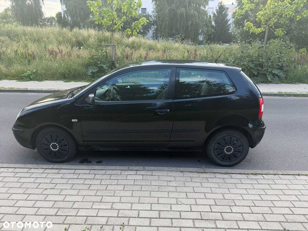 Volkswagen Polo - 4