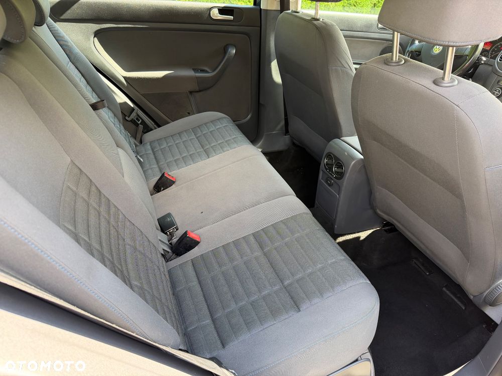 Volkswagen Golf Plus - 5