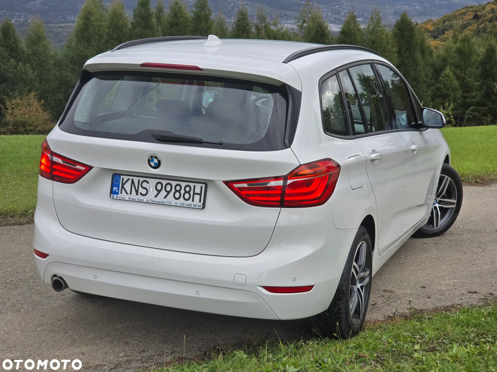 BMW Seria 2 218d - 4
