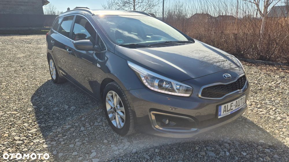 Kia Ceed 1.6 CRDi 136 ISG Dream Team Edition - 15
