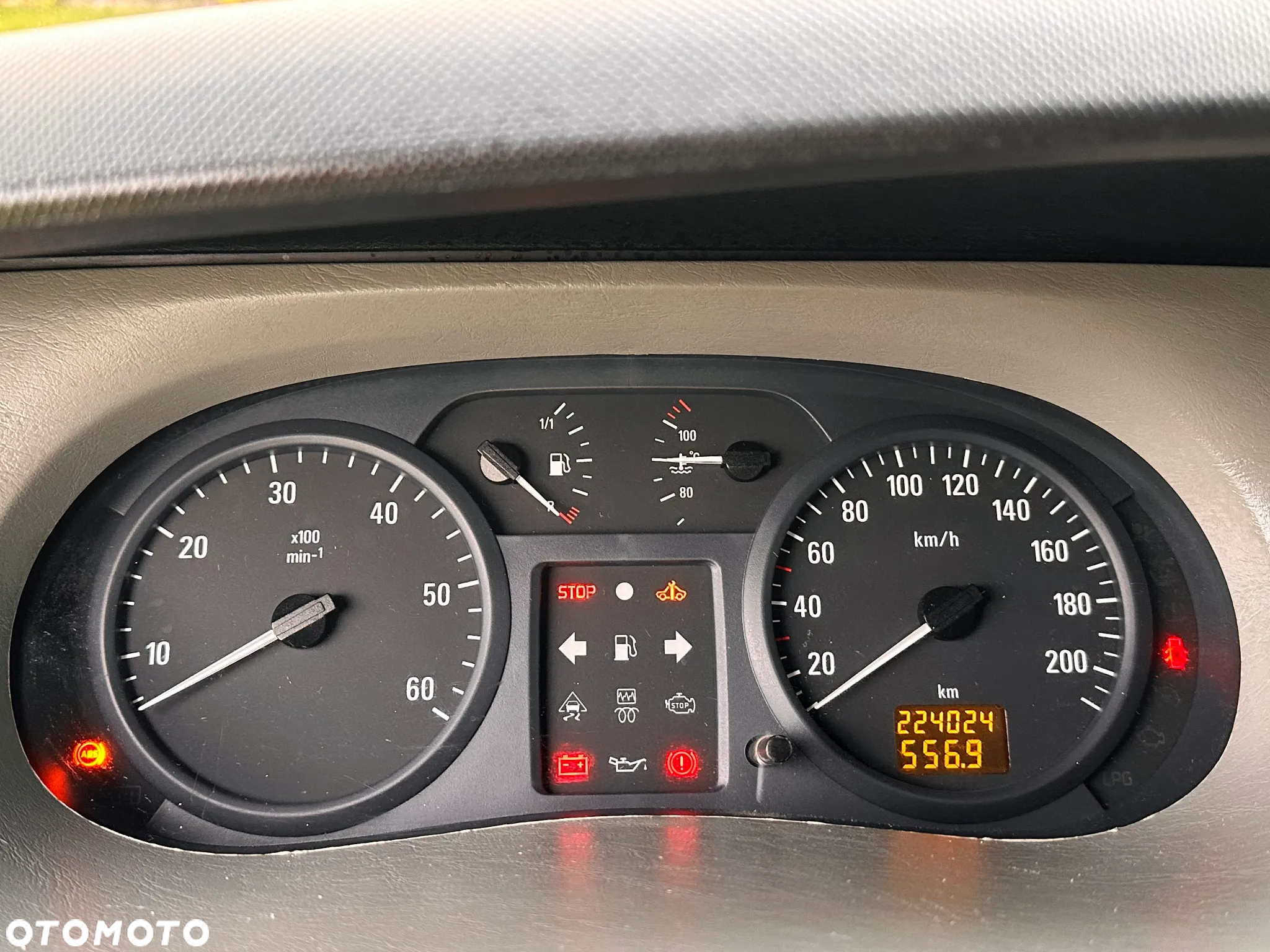 Opel Vivaro 1.9 CDTI L1H1 Tour - 29