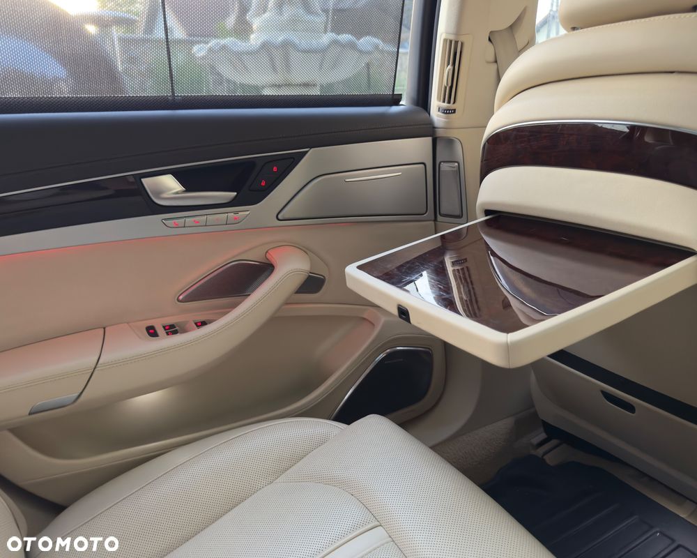 Audi A8 6.3 W12 FSI L Quattro - 31