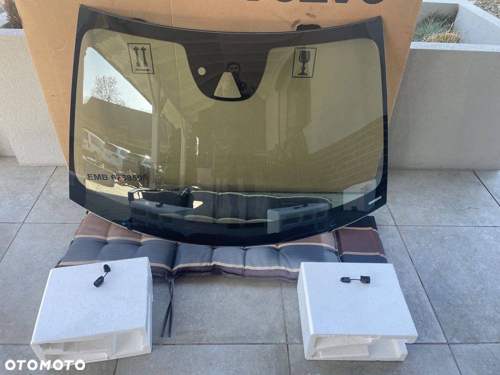 SZYBA CZOŁOWA VOLVO XC 40 II   GRZANA NOWA ORYGINAŁ - 2