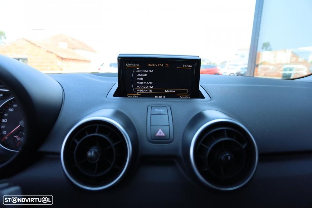 Audi A1 Sportback 1.4 TDI Design - 13