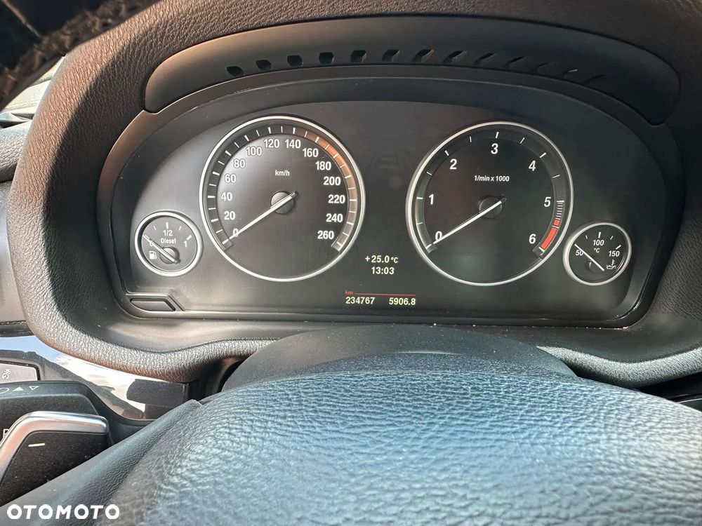 BMW X3 xDrive20d - 8