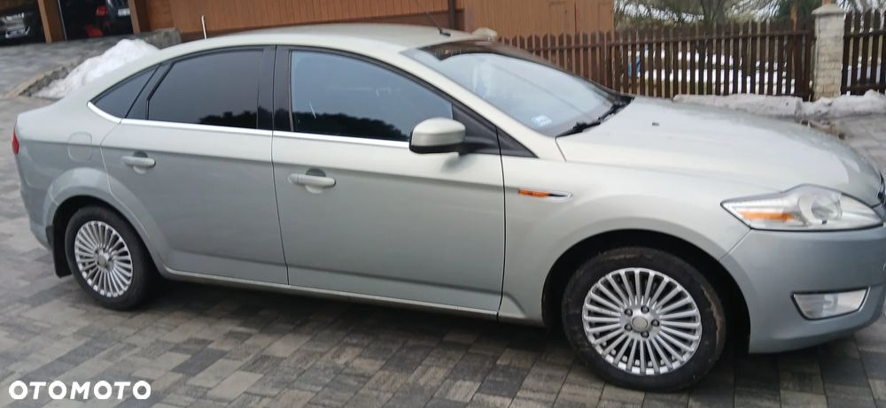 Ford Mondeo 2.0 TDCi Titanium - 4