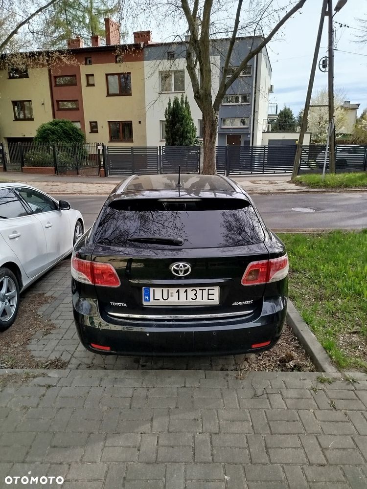 Toyota Avensis 2.0 D-4D Luna - 5
