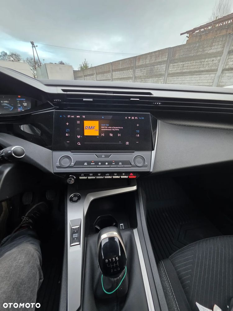 Peugeot 308 1.5 BlueHDi Allure Pack S&S - 25