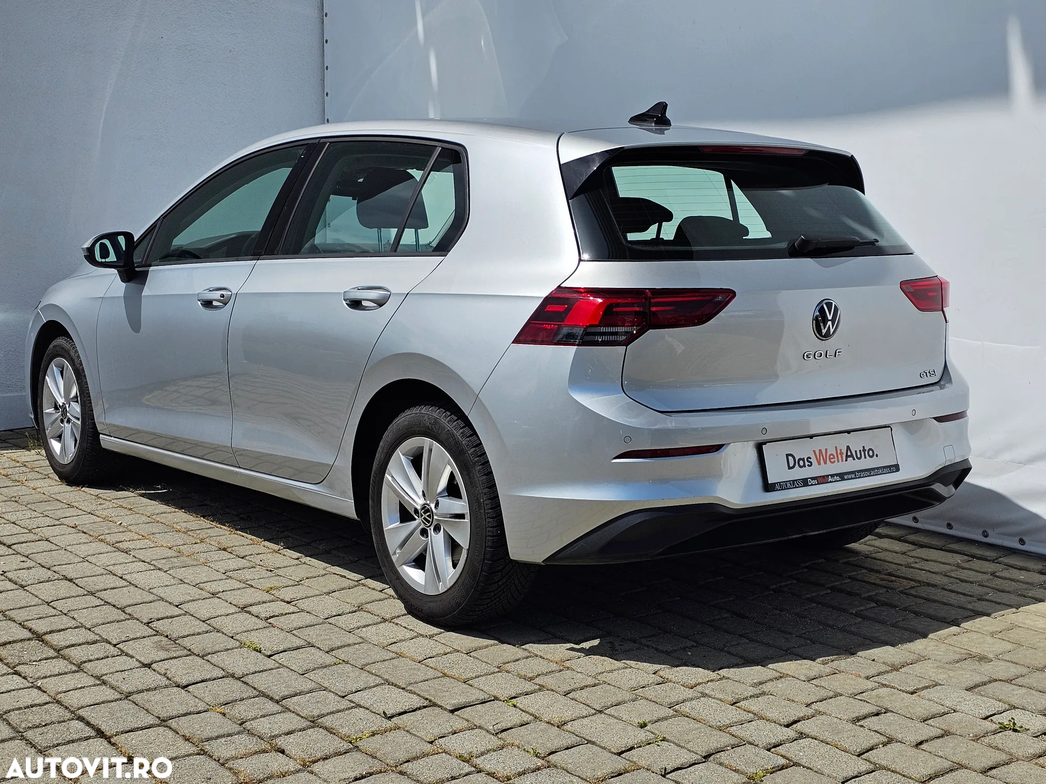 Volkswagen Golf 1.0 eTSI DSG MHEV Life - 3
