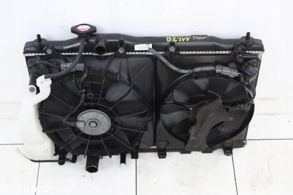HONDA CIVIC VIII UFO LIFT 08R- KOMPLET CHŁODNIC WENTYLATOR 1.8 BENZYNA - 3