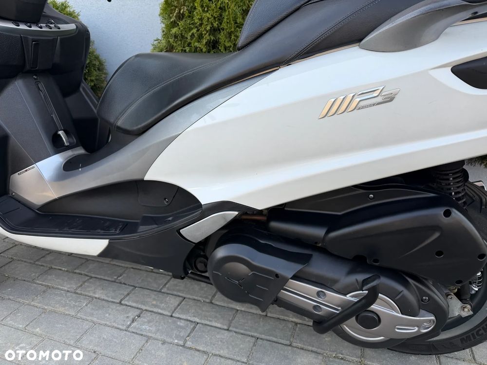 Piaggio MP-3 - 40