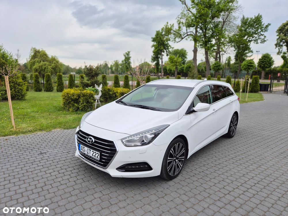 Hyundai i40 Kombi 1.7 CRDi DCT Premium - 9