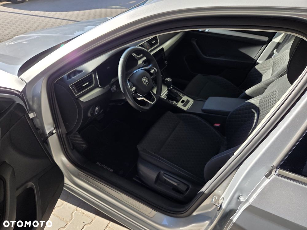 Skoda Superb 1.5 TSI Ambition DSG - 8